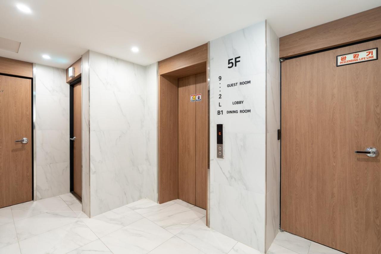 Jecheon Hound Hotel Chechon Exterior photo