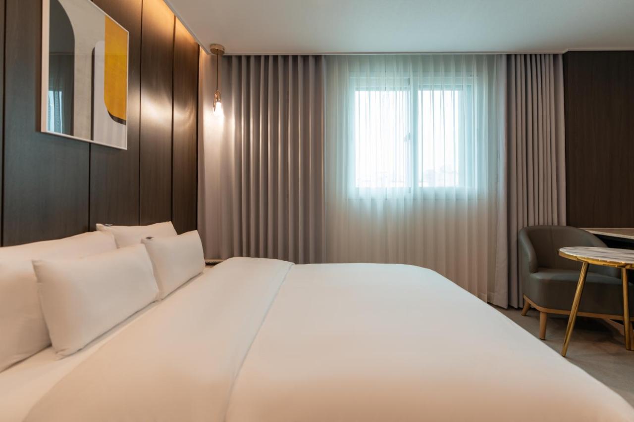 Jecheon Hound Hotel Chechon Exterior photo