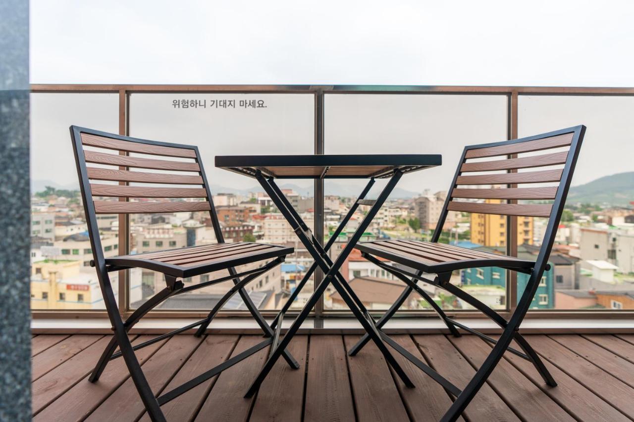 Jecheon Hound Hotel Chechon Exterior photo