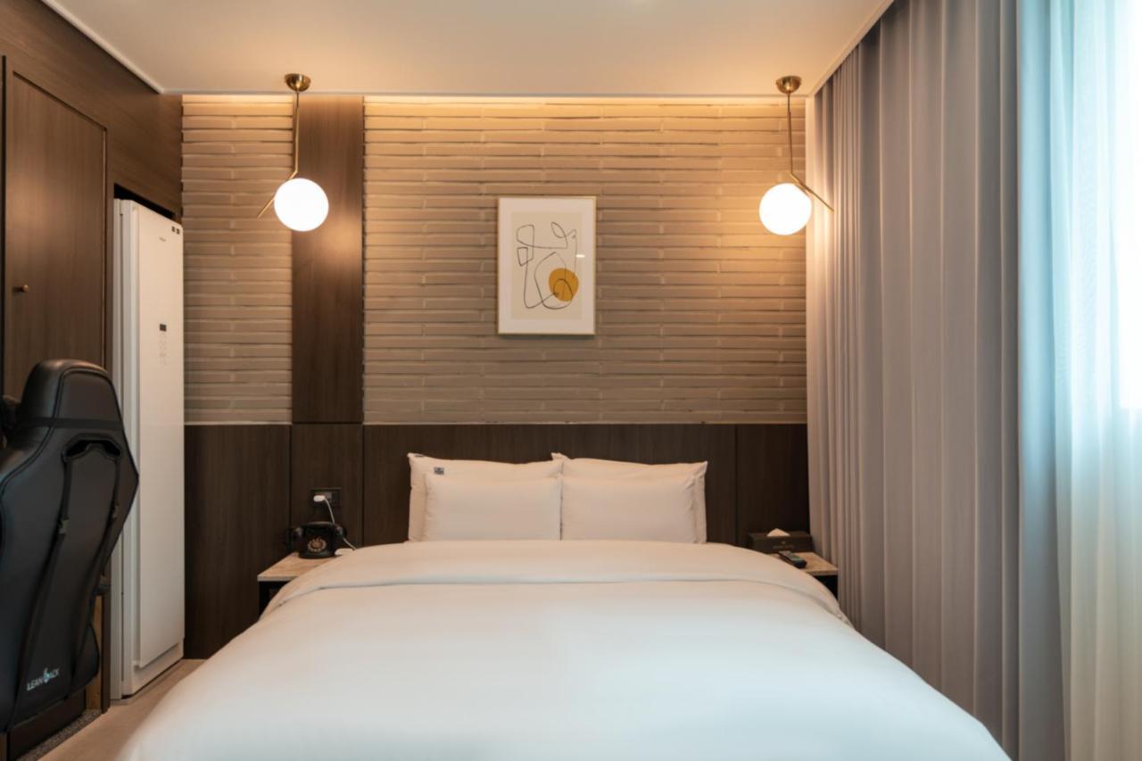 Jecheon Hound Hotel Chechon Exterior photo
