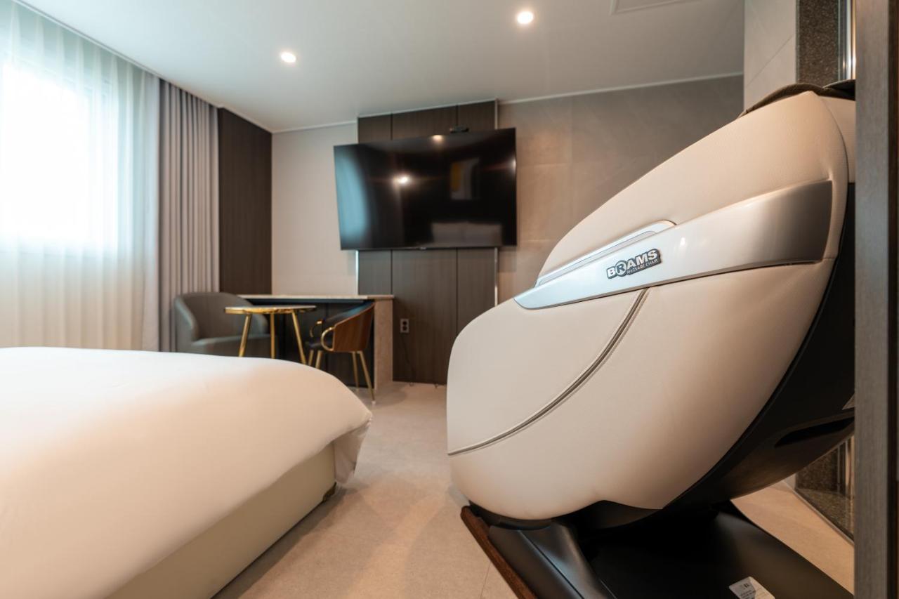 Jecheon Hound Hotel Chechon Exterior photo