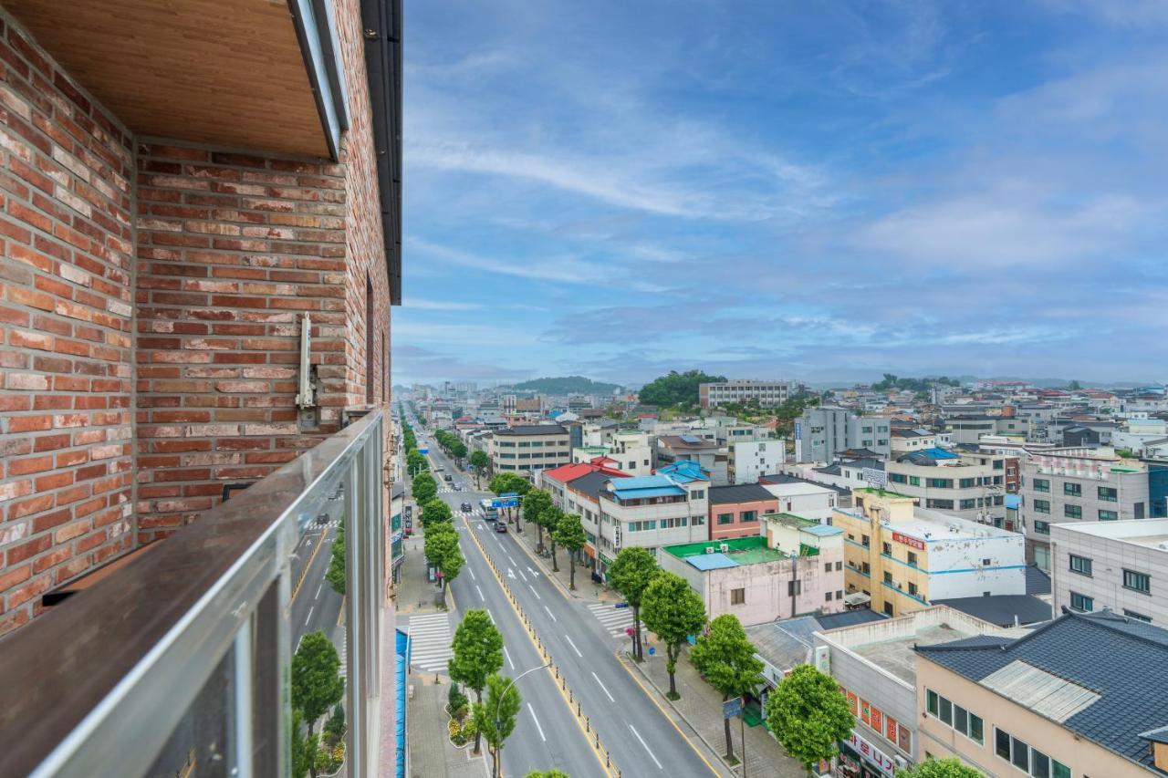 Jecheon Hound Hotel Chechon Exterior photo