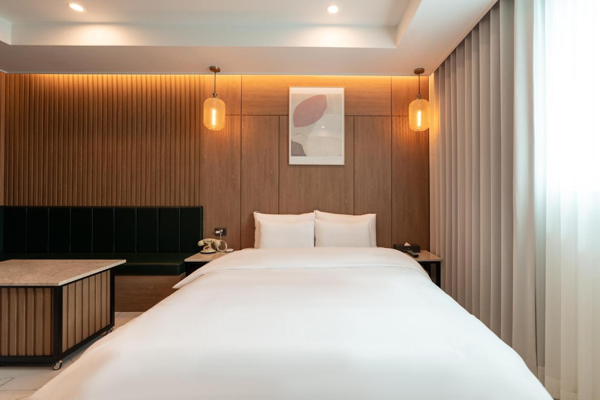 Jecheon Hound Hotel Chechon Exterior photo