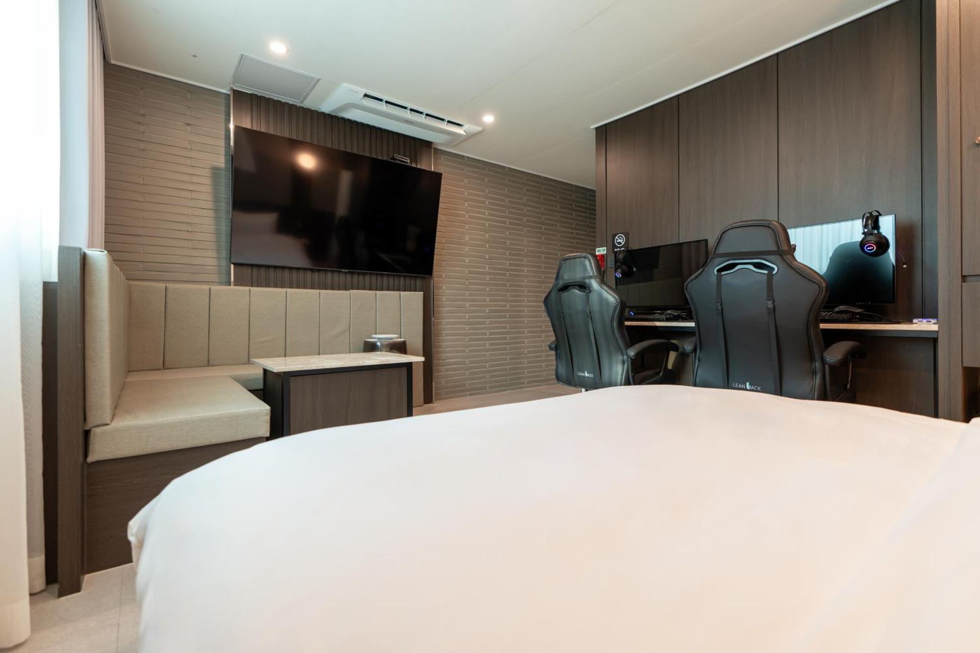 Jecheon Hound Hotel Chechon Exterior photo